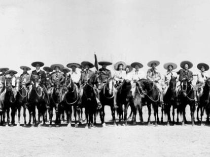 A 1943 photograph shows a contingent of the Legion of Mexican Guerrillas, who took up arms to defend their country against a possible Nazi invasion.