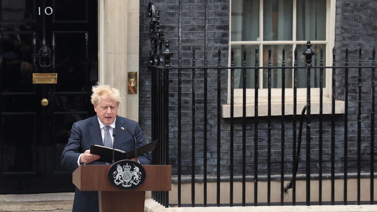 Uk Prime Minister Boris Johnson Agrees To Step Down International El PaÍs English 1177