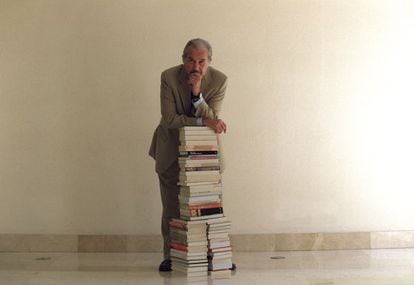 Mexican novelist Carlos Fuentes, pictured in Madrid in 2002.