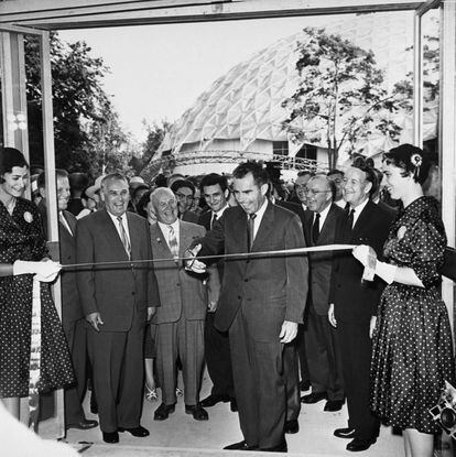 Richard Nixon cuts the ribbon to officially open the American National Exhibition in Moscow; July 24, 1959.