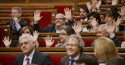 The Catalan parliament recently voted to create a referendum oversight committee.