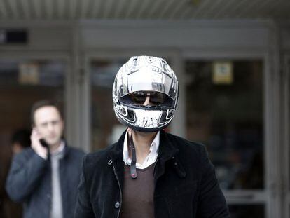 Carlos Manzanares Rodr&iacute;guez leaves a Madrid court on Wednesday.