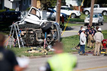 Emergency workers work the scene of a fatal accident on Aug. 24, 2021 in Tulsa, Okla