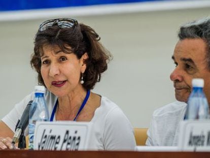 Constanza Turbay (left) participated in peace talks with the FARC guerrilla group.