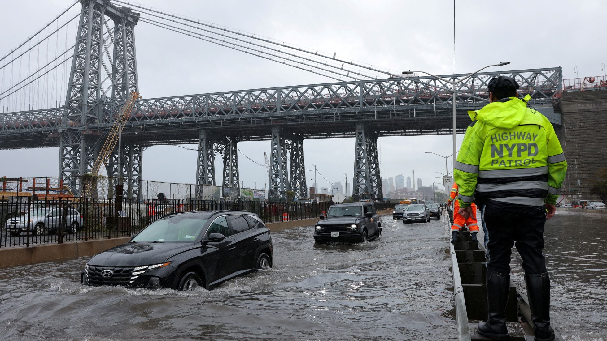 New York sports fans richer than most residents, a new study says