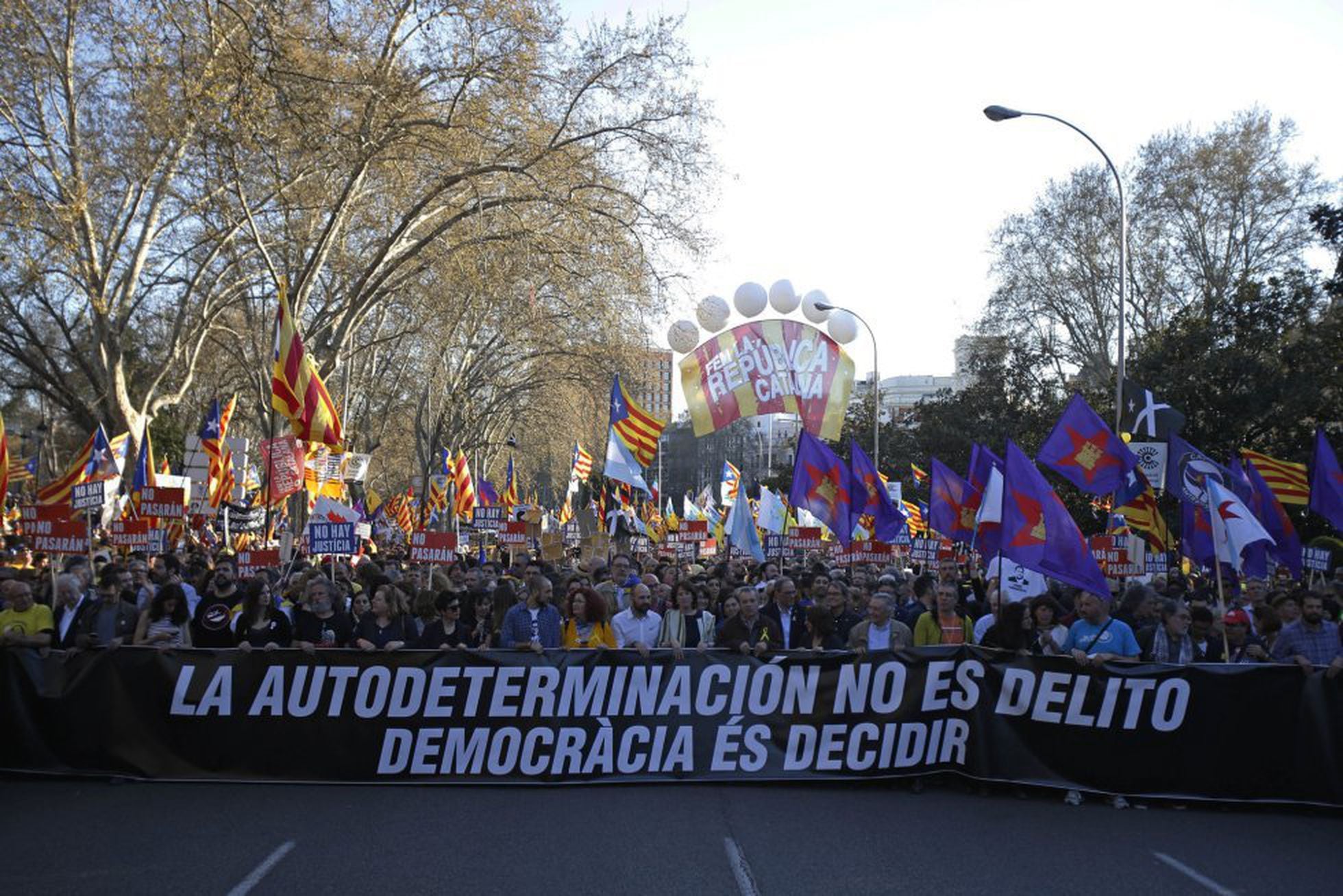 Trial Of Separatist Leaders The Catalan March In Madrid, In Photos: The ...