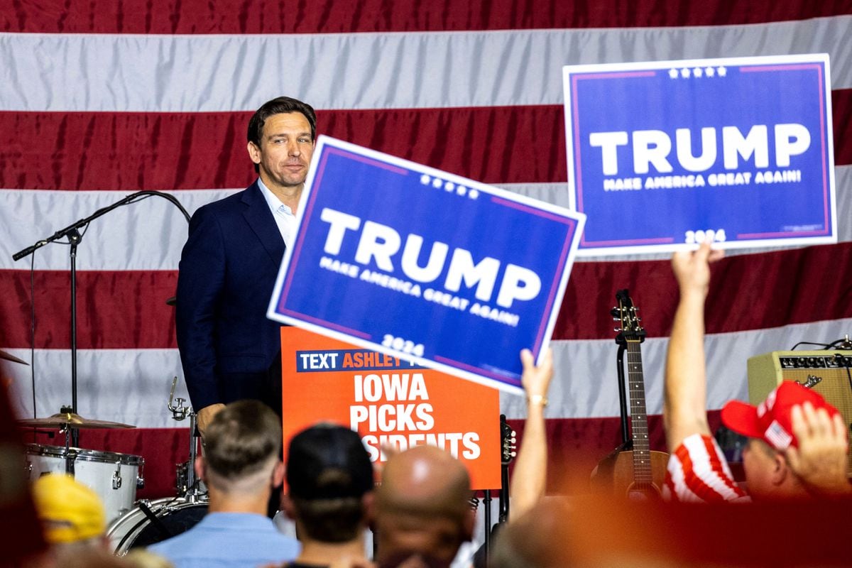 Trump And DeSantis Will Hold Dueling Campaign Events In Iowa | U.S ...