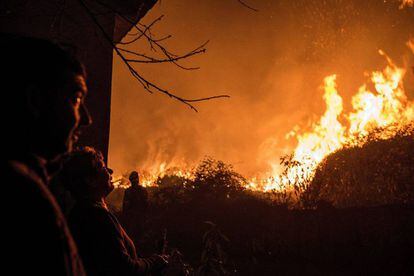The Galician region faces another day of fighting against fires thought to have been deliberately lit.