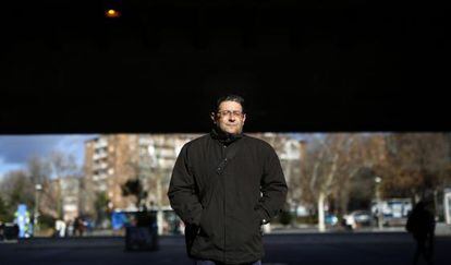 Unemployed Madrileño Manuel Martín earns a little money at TV shows.