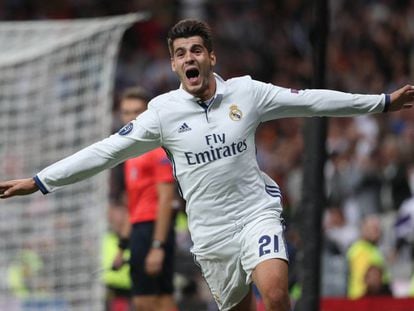Álvaro Morata celebrates Madrid's winning goal.