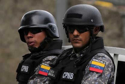 Police officers during a security operation in Caracas in 2018.

