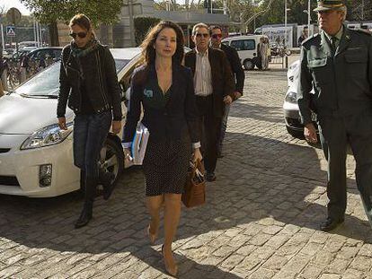 Judge Mercedes Alaya arrives on Friday at the courthouse.