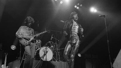 Mick Taylor (left) and Mick Jagger during a 1973 Rolling Stones concert at Wembley Stadium in London