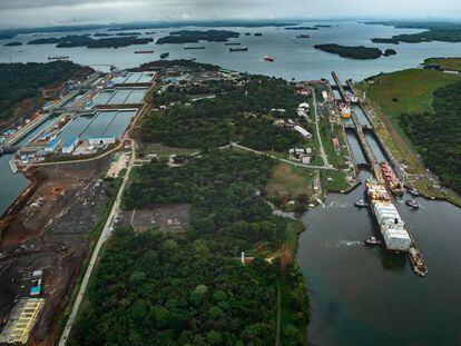 Aerial photo of old and new locks in the Panama Canal.