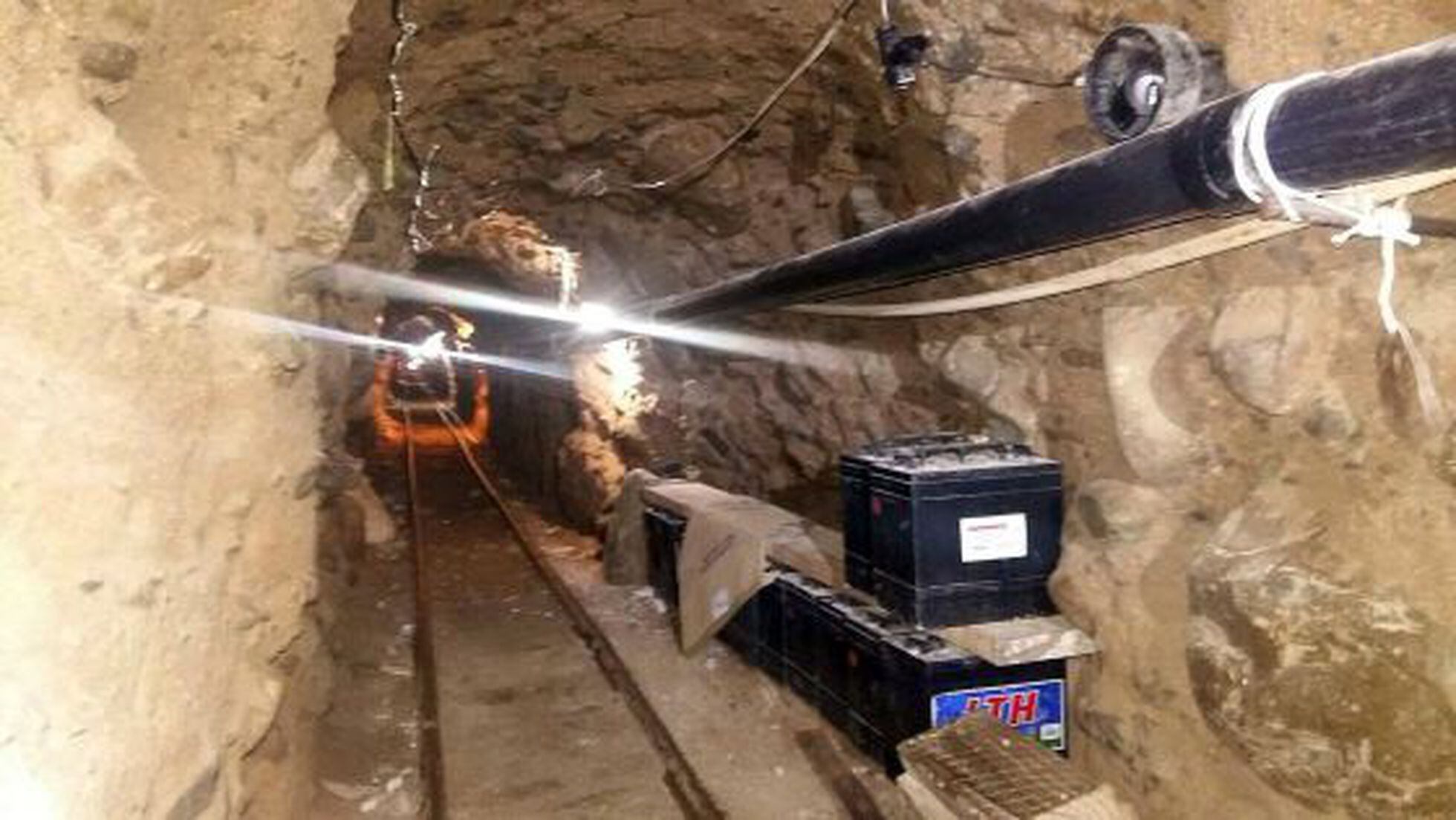 Drug Trafficking In Mexico Mexican Police Uncover Secret Drug Tunnel Used By El Chapo S Cartel Spain El Pais In English