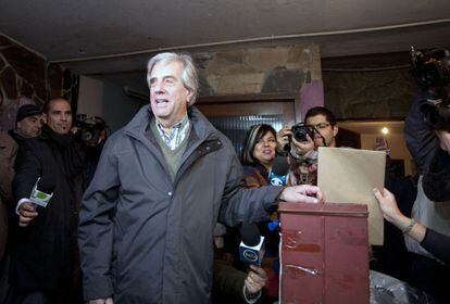 Tabaré Vázquez votes in Sunday’s primaries.
