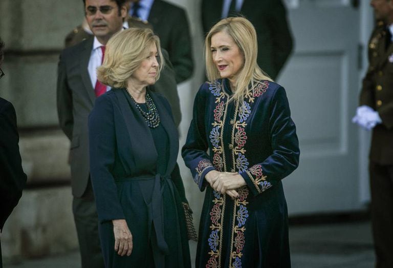 Cristina Cifuentes (r) during a state visit to Spain by the Portuguese president, Marcelo Rebelo Da Sousa.