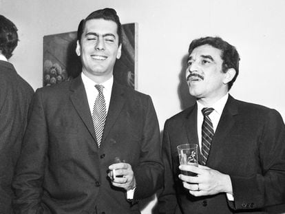 Mario Vargas Llosa and Gabriel García Márquez in Lima, Peru, circa 1967. Photo from 'Revista Caretas'.