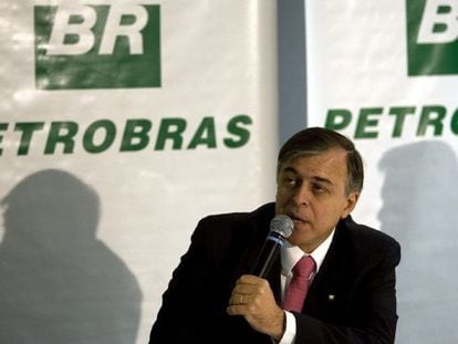 Former Petrobras official Paulo Roberto Costa has released damaging information about alleged bribes for contracts.