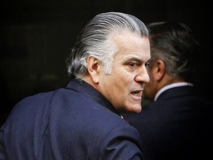 Former PP treasurer Luis B&aacute;rcenas arrives at the High Court in Madrid on Monday.