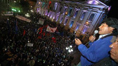 Morales delivers a victory speech on the presidential palace balcony in La Paz on Sunday.