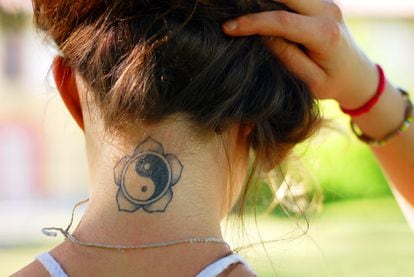 My teen wants to get a tattoo. What should I do? | Society | EL PAÍS  English Edition