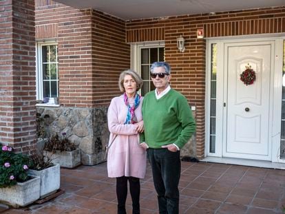María and Eladio Freijo outside their home, where Felipe Turover is staying without paying rent.