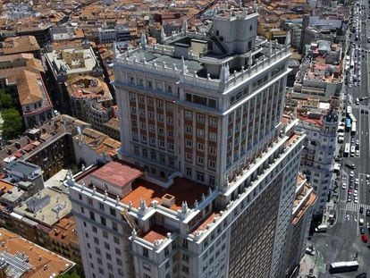 Madrid’s Edificio de España, as seen from neighboring Torre de Madrid.