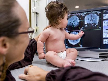 Neuroscientists at MIT have made their brain imaging set-up more baby-friendly to learn more about early development. Using an adapted MRI scanner, researchers can image infants’ brains as the babies watch movies with different types of visual stimuli.