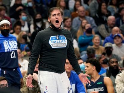 Dallas Mavericks owner Marc Cuban questions a call during the first half of an NBA basketball game against the Los Angeles Clippers in Dallas, Saturday, Feb. 12, 2022.