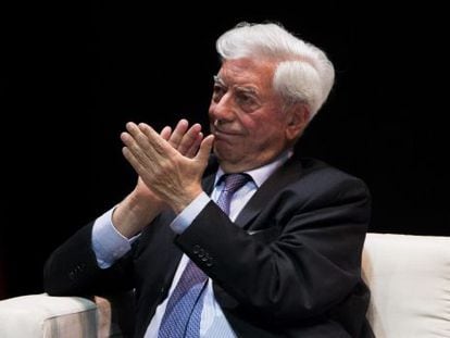 Vargas Llosa during the conference on freedom and democracy in Venezuela.