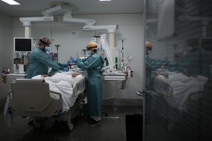 The intensive care unit at a hospital in Barcelona last October.