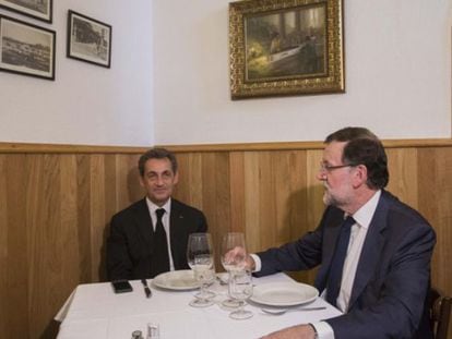 The photo posted on Rajoy’s official Twitter account, which sparked a whole new meme.