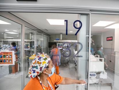 The ICU at Gregorio Marañón Hospital, where the first two cases of the BA.2 sub-variant were detected in Madrid last week.