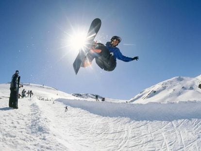 A snowboarder on the Baqueira slopes.