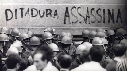 Demonstration against the dictatorship in Rio de Janeiro in 1968.