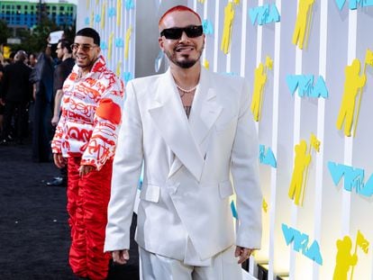 Ryan Castro and J Balvin attend the 2022 MTV VMAs at Prudential Center on August 28, 2022 in Newark, New Jersey.