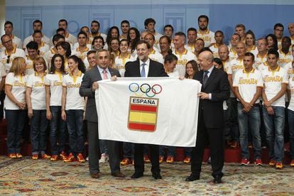 Mariano Rajoy with the Spanish Olympic squad this summer.