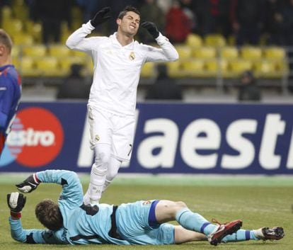 Real Madrid&rsquo;s Cristiano Ronaldo rues a missed chance against CSKA Moscow.