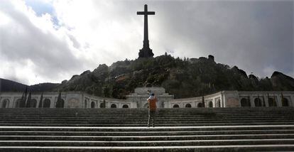 The cross atop the Valley of the Fallen monument.