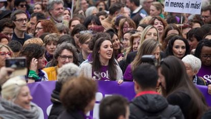 Equality Minister Irene Montero (c) at Sunday’s 8-M Women’s Day march in Madrid.