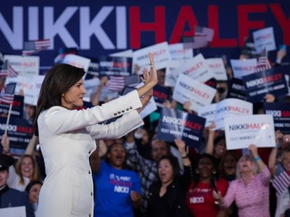 Republican presidential candidate Nikki Haley waves to supporters while arriving at her first campaign event on February 15, 2023 in Charleston, South Carolina.