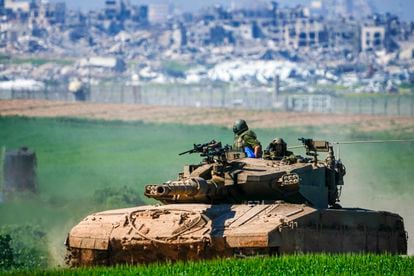 An Israeli tank on the border with the Gaza Strip.
