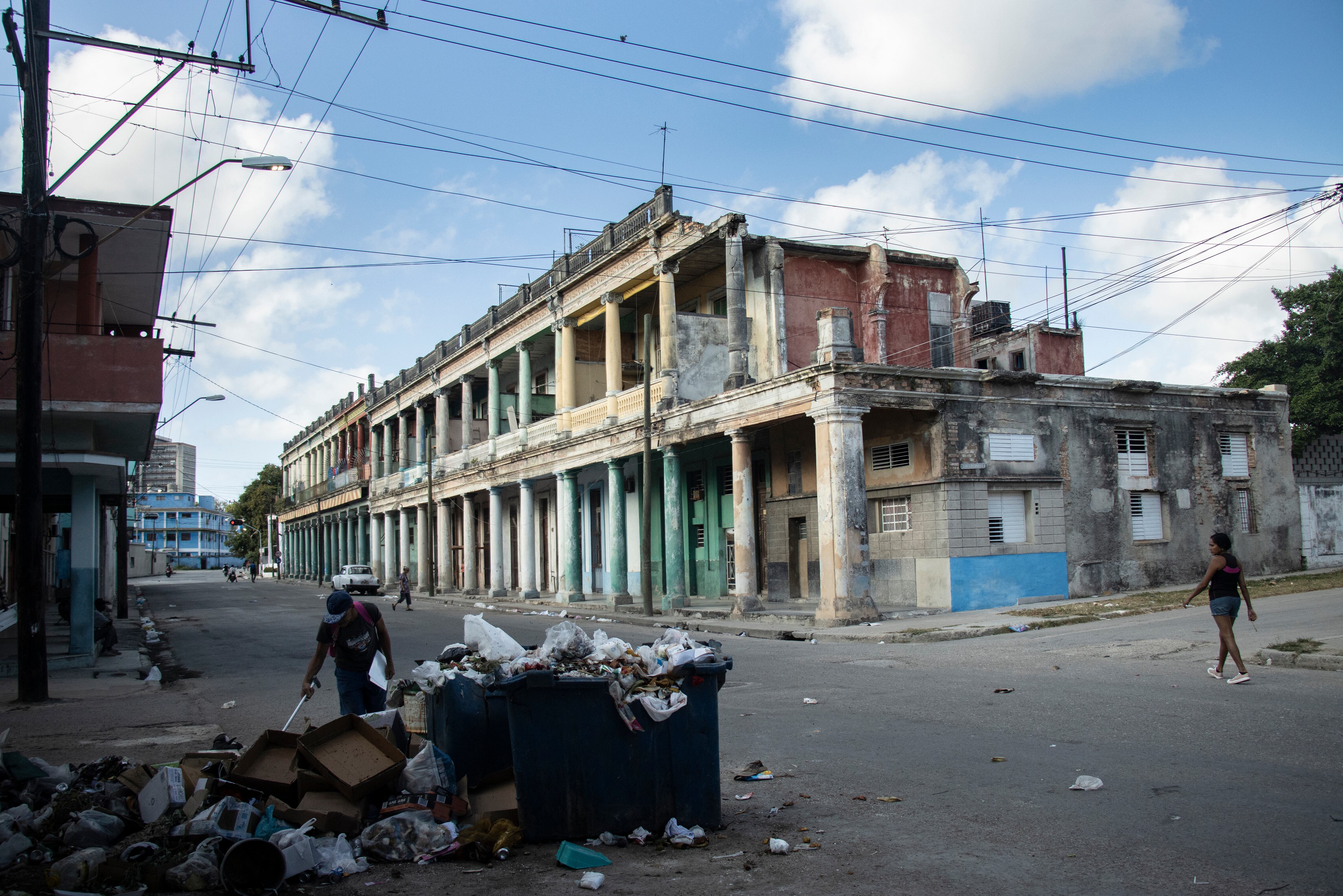 Garbage that has accumulated in the Cerro borough of Havana.