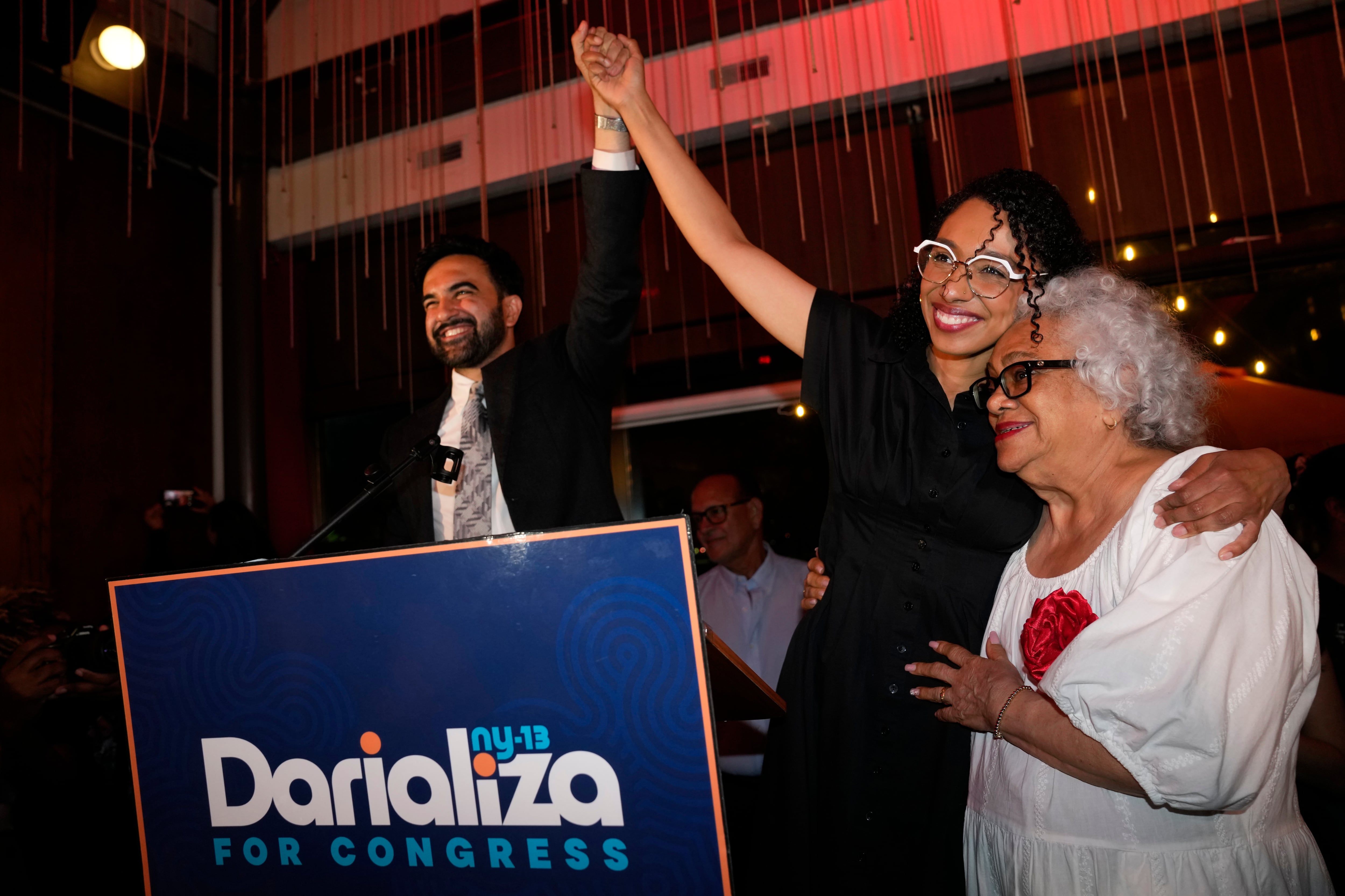 The victory of candidates backed by Mamdani reopens the battle among Democrats ahead of midterms
