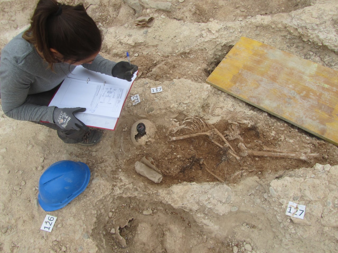 Surviving in the Muslim quarter: A hundred skeletons shed new light on a medieval minority in Spain