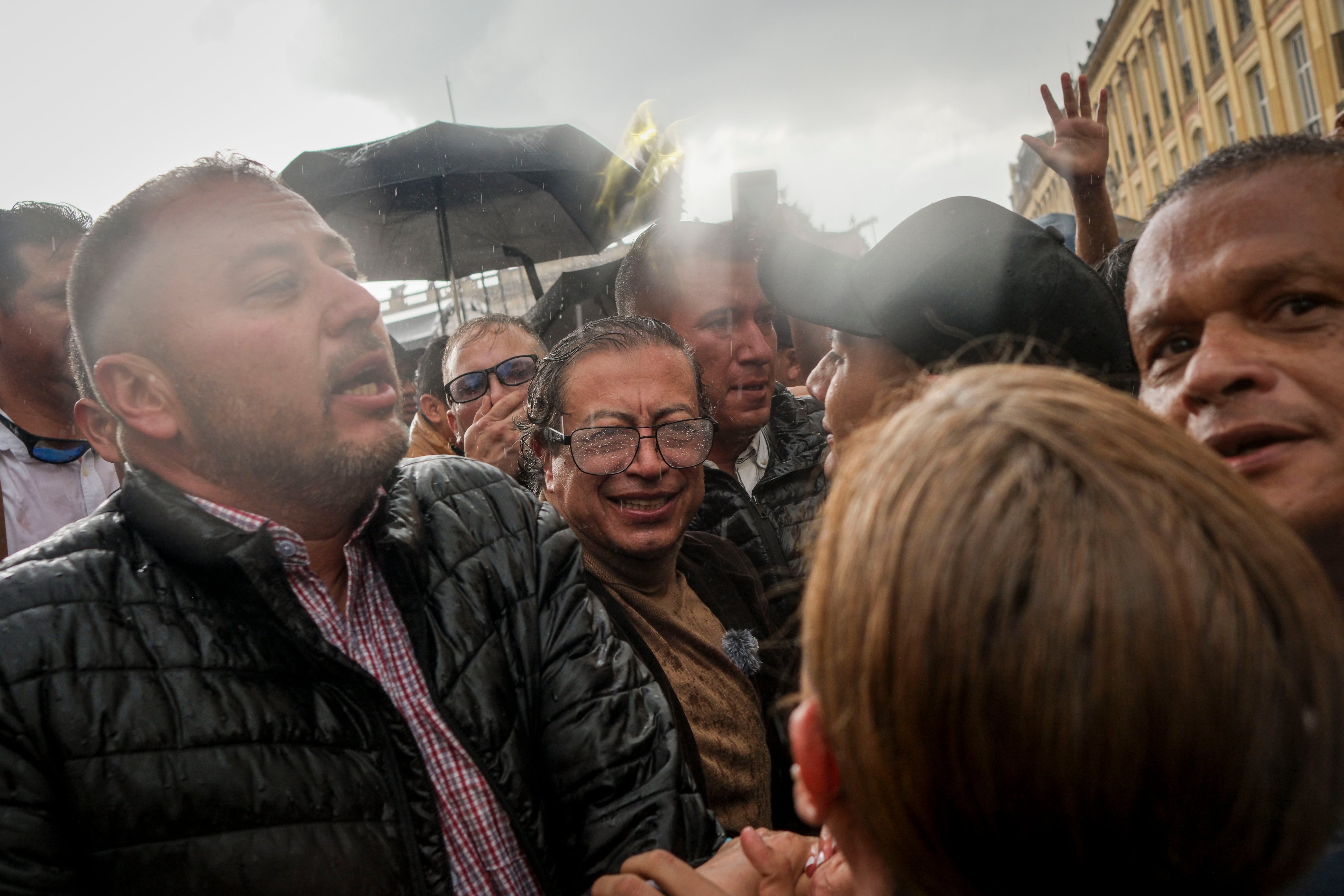 Former president of Colombia Gustavo Petro (center) at the protest against the government of Abelardo de la Espriella in  Bogotá on October 14.