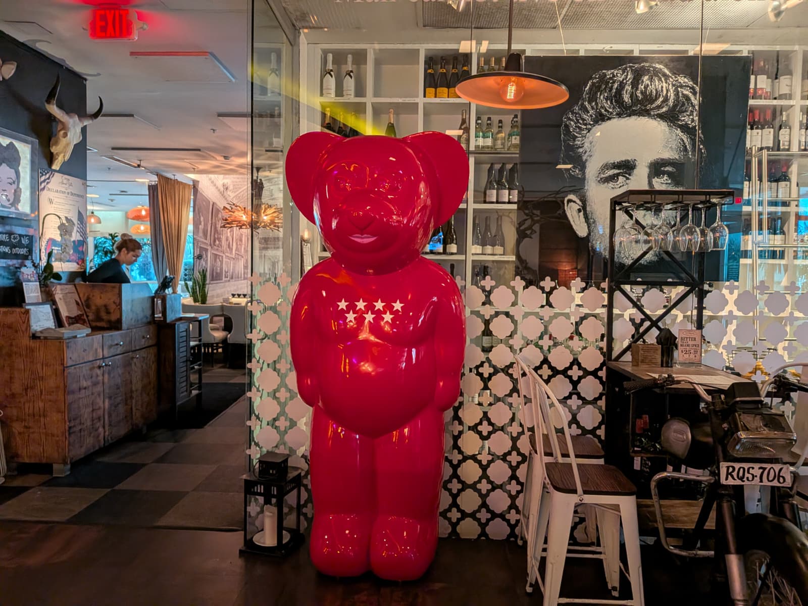 A bear painted like the Madrid regional flag has become a decorative element at Crazy About You restaurant, in Brickell, Miami's financial district. 