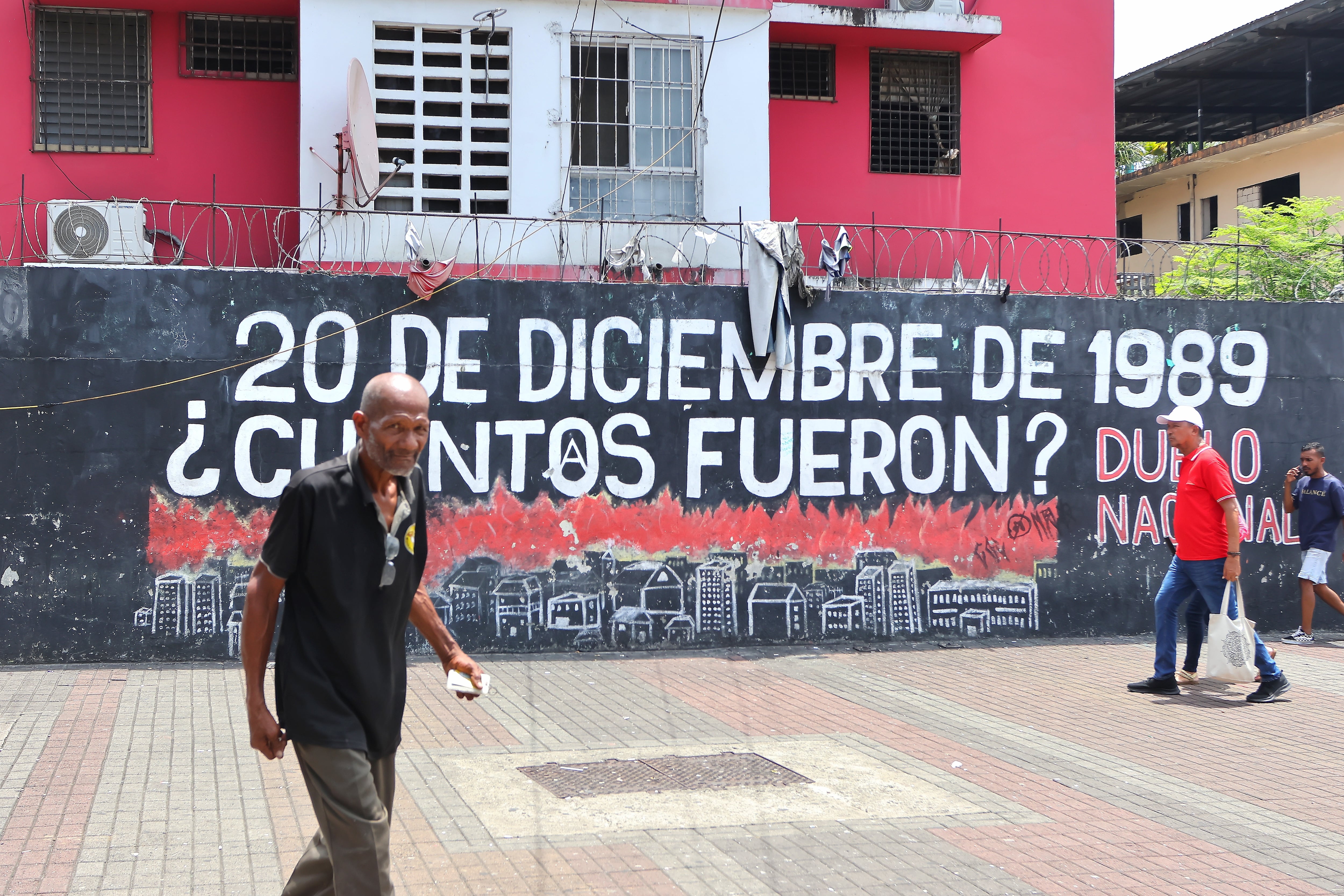 Street art in Panama, recalling the events of 1989. 