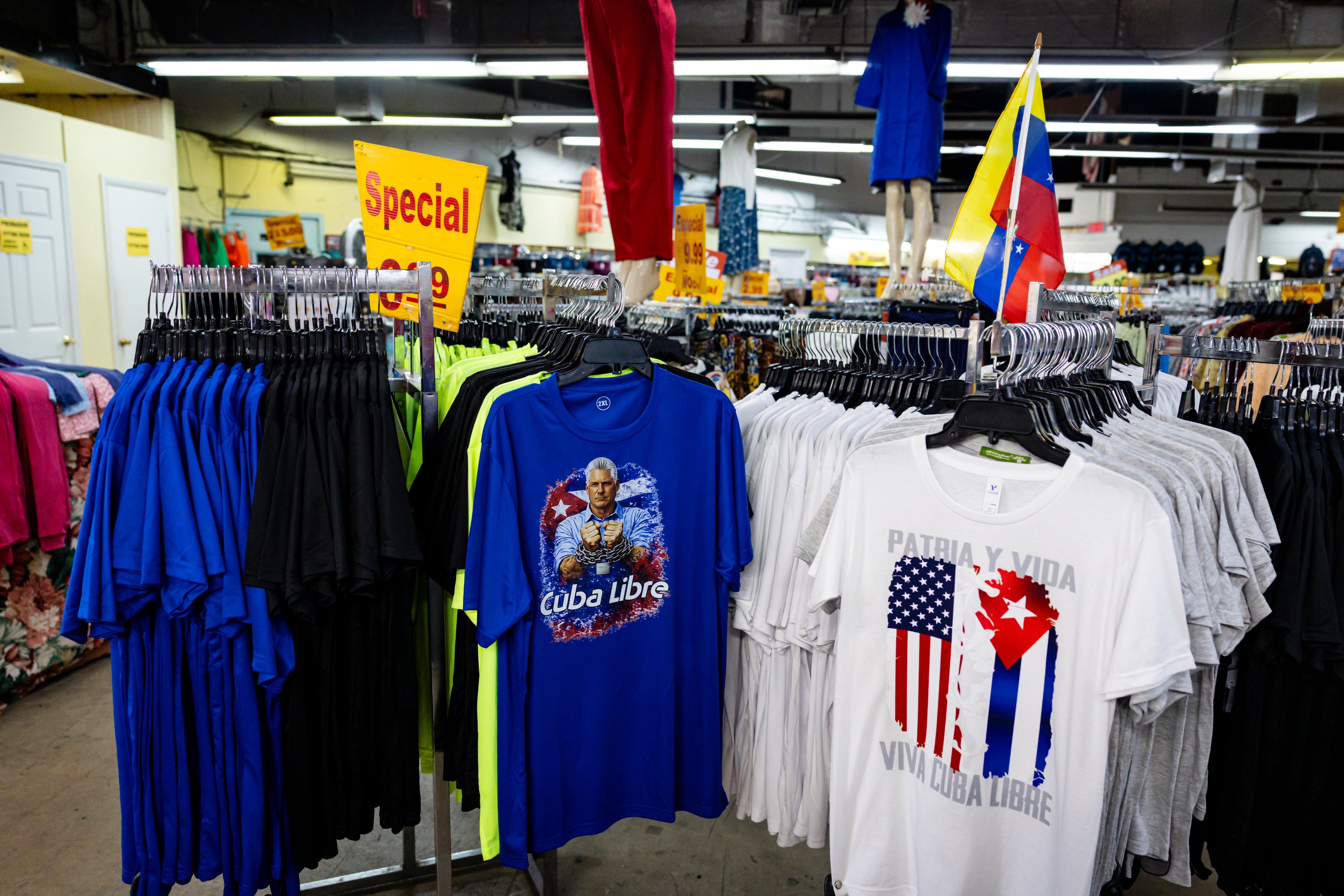 Shirts with a Cuban message in the Florida store.
